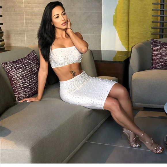 Crop top & pencil skirt! - Picture 1 of 7